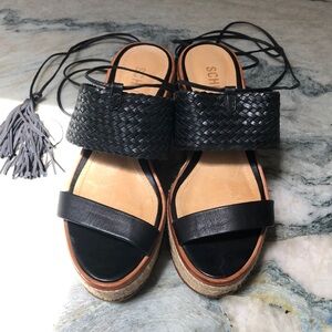 Schutz black woven leather platform espadrille like new ankle with tassel 5.5